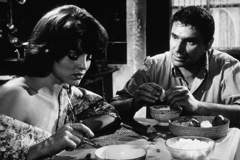 Мороз по коже фильм 1963. Мороз по коже 1963. Катрин рувель мороз по коже. Мороз по коже фильм 1963. Робер оссейн.