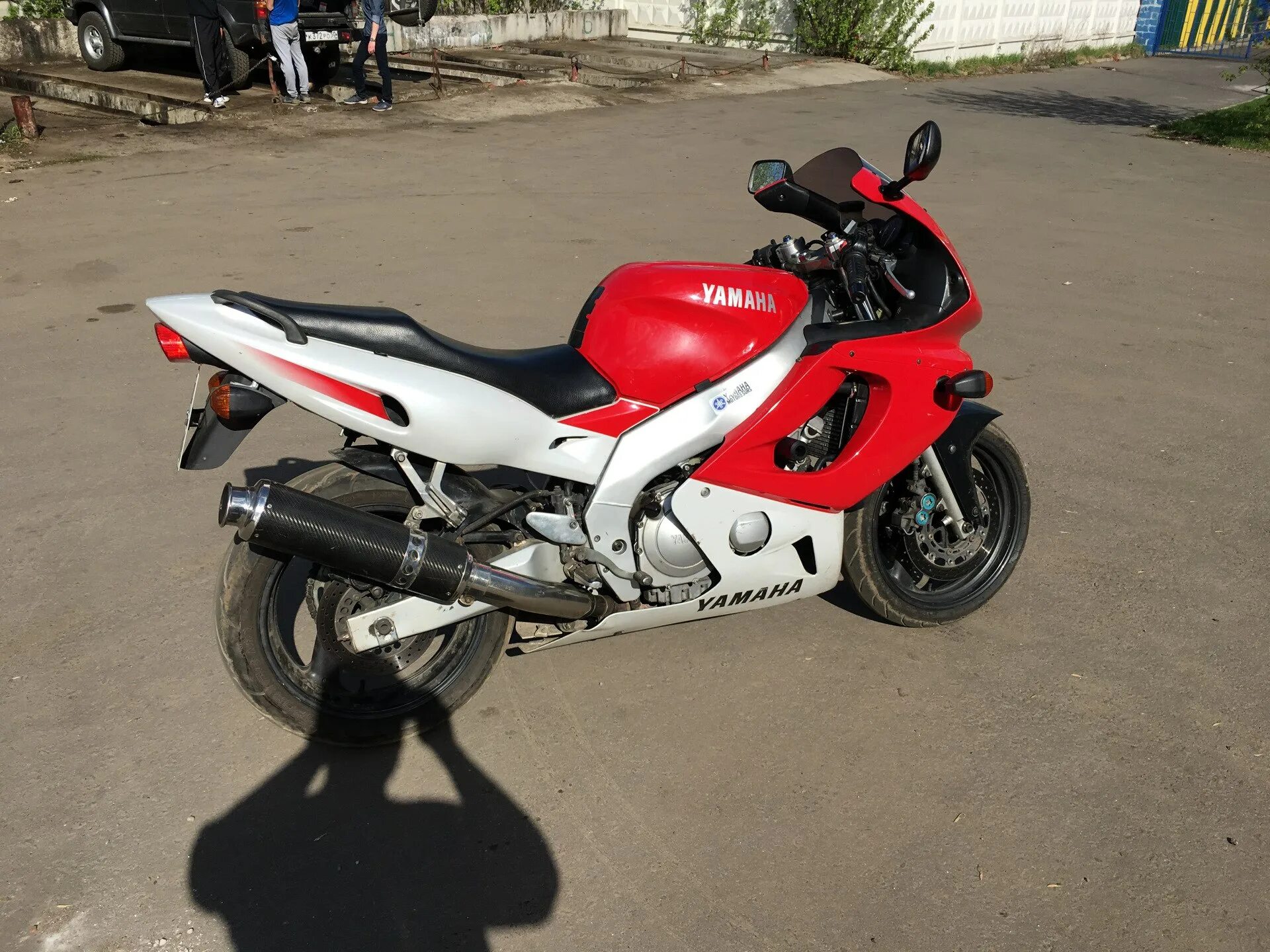 Мотоцикл yamaha 600 кубов. Yamaha fzs 600 fazer 1999. Yamaha fzs 600 fazer 1999. Yamaha 600 кубов дорожник. Ямаха мотоцикл 600 кубов дорожный.