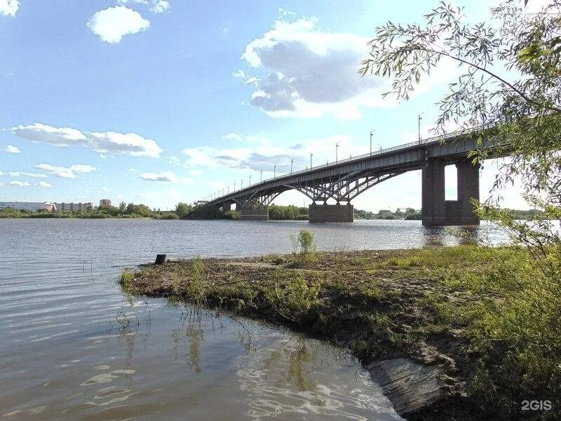 Мост 60 летия влксм