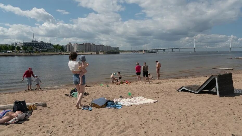 Питер пляжи для купания. Питер покупаться. Санкт-петербург пляж 300 летия. Питер покупаться. Парк 300-летия санкт-петербурга купаться.