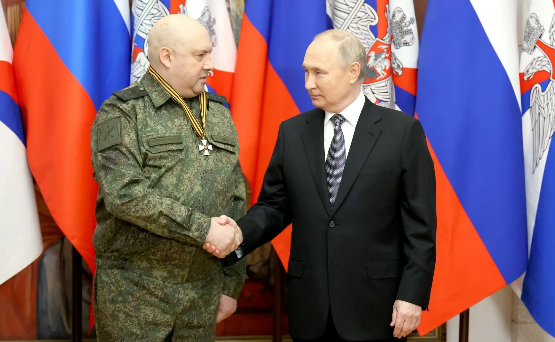 Где сегодня находится суровикин. Где сегодня находится суровикин