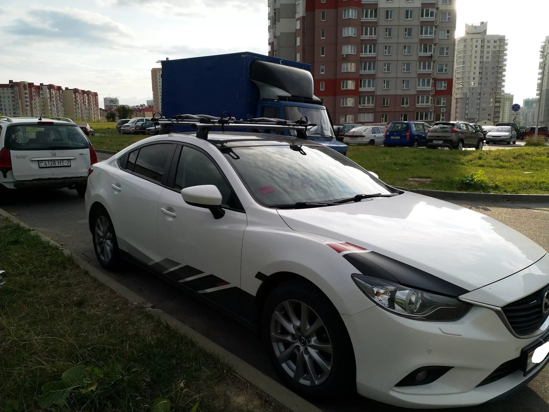 Крыша мазда 6. Thule Mazda 6. Mazda 6 GJ рейлинги. Багажник на крышу Мазда 6. Багажник на крышу Мазда 3.