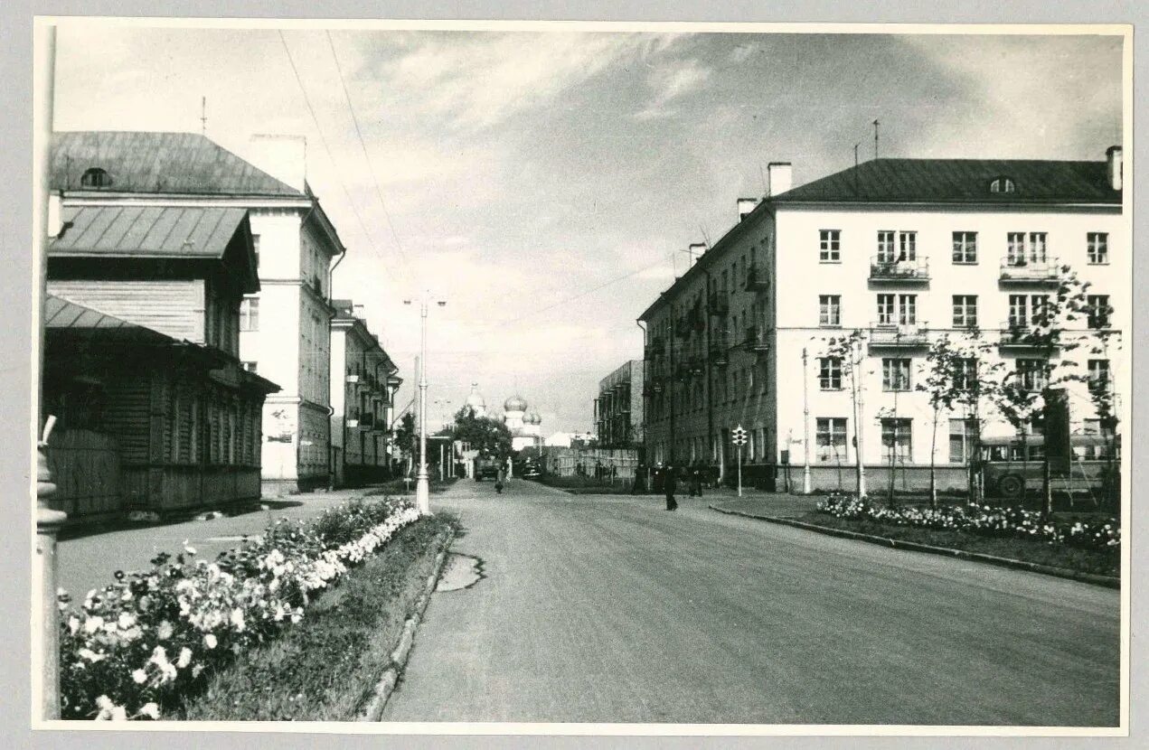 Как называется улица в новгороде. Предтеченская улица (великий новгород). улица предтеченская вологда. ул предтеченская великий новгород. великий новгород улица советская.