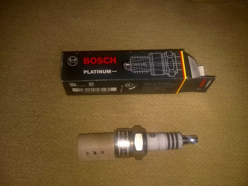 Bosch platinum. Свечи зажигания бош платинум. Приора свечи бош платинум. Бош платинум hr 6. Бош платинум плюс.