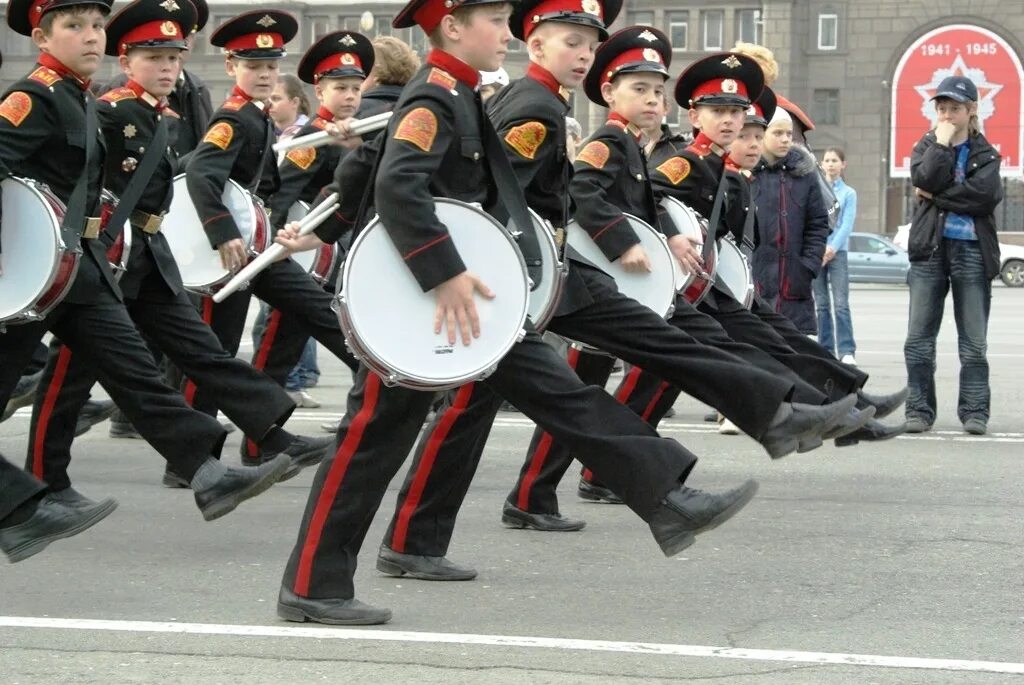7 мая 2009. 9 мая 2009. рота почетного караула челябинск. парад победы 2009 усть катав. 9 мая 2009 года в школе 285 москва.