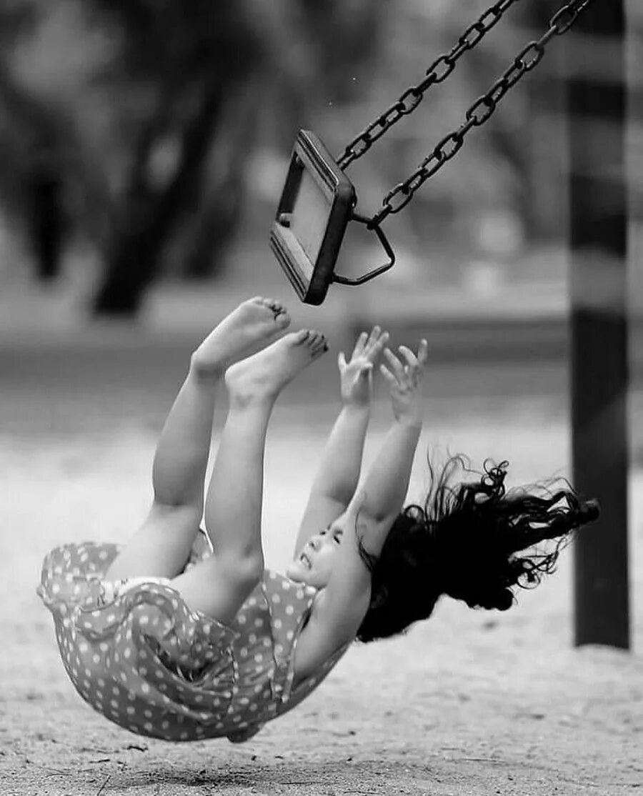 креативные фотографии. креативные фотосессии на природе. фотосессия со смыслом. позитивные воспоминания. очень странное настроение.