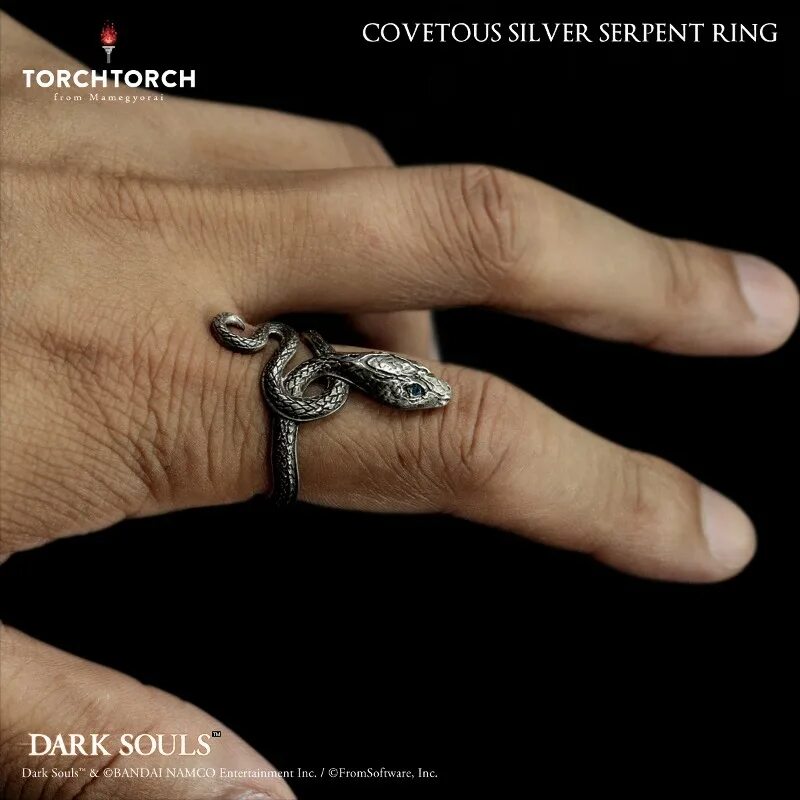 Кольцо змеи дарк соулс. Серебряное кольцо жадного змея Dark Souls 3. Кольцо змеи золотое. Кольцо жадного змея дарк соулс. Дарк соулс кольцо серебряного змея.