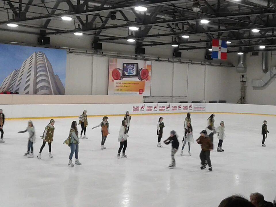 орлёнок пермь каток. ледовый дворец спорта орленок. орленок пермь афиша. михалева орленок пермь. дворец спорта орленок пермь.