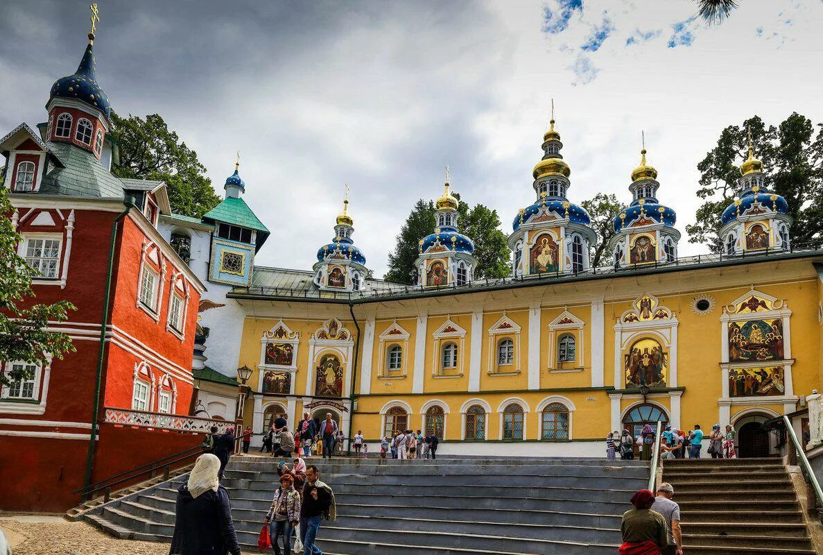 Фильм о Псково-Печерском монастыре снимают в Печорах АиФ Псков
