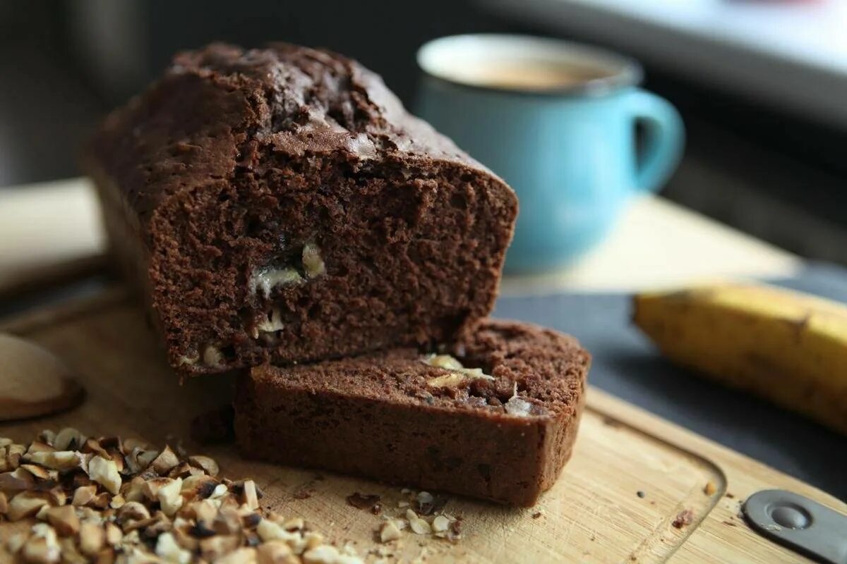 Кекс с шоколадом. Шоколадные маффины. Пп кексы с какао. Творожные кексы с шоколадом. Шоколадно-банановый кекс.