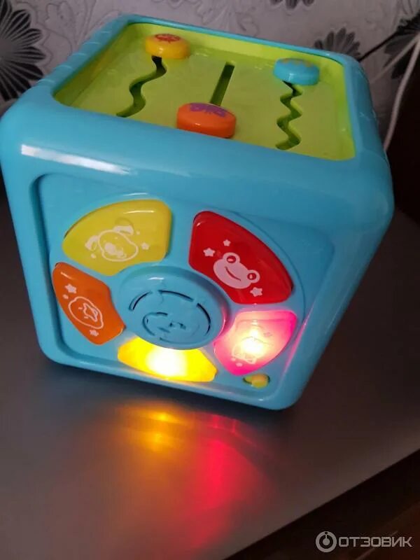 Wave cube baby. Куб бэби гоу. Бизикуб Baby go. Игрушка куб музыкальный. Развивающий музыкальный куб.