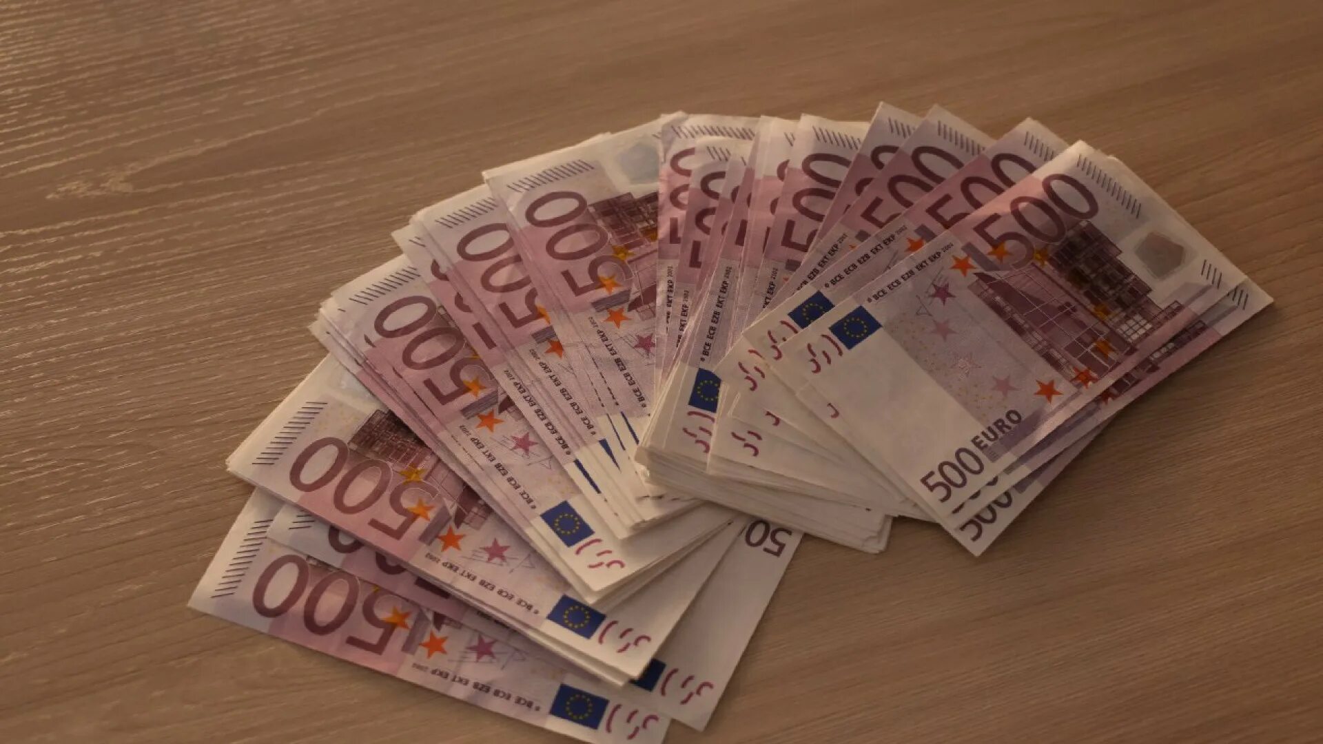 Фальшивые евро. 500 Евро фальшивые. Евро фото купюр.