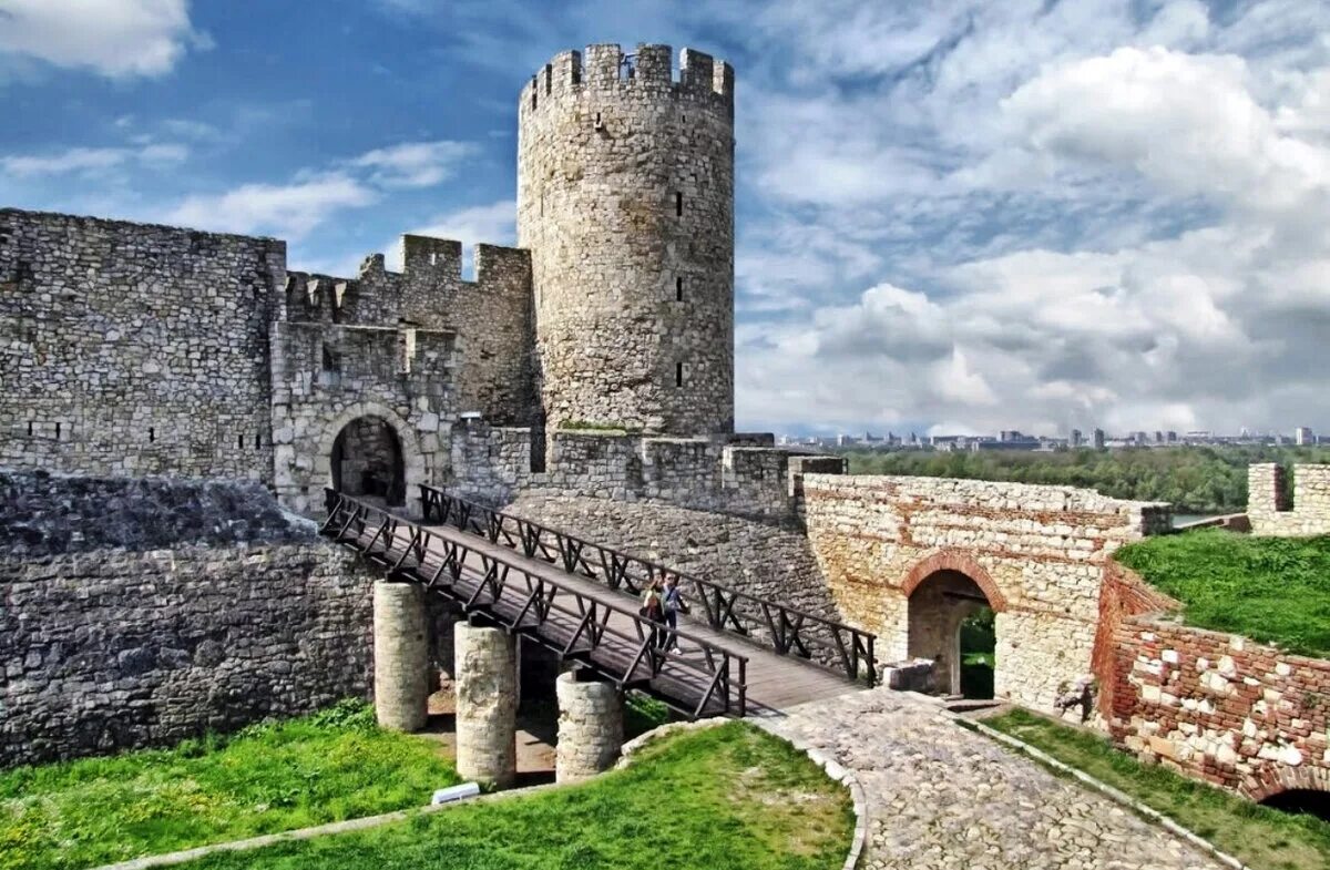 Крепость орешек шлиссельбург реконструкция. Цитадель нарын кала. Шлиссельбургская крепость музей. Музей крепость орешек режим работы. Часы работы крепости.