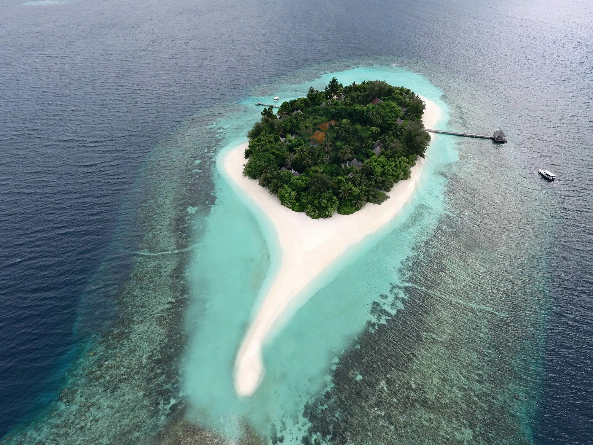 остров арвад в средиземном море. остров гладден белиз. города расположенные на островах. города расположенные на островах. остров наранта бермуды.