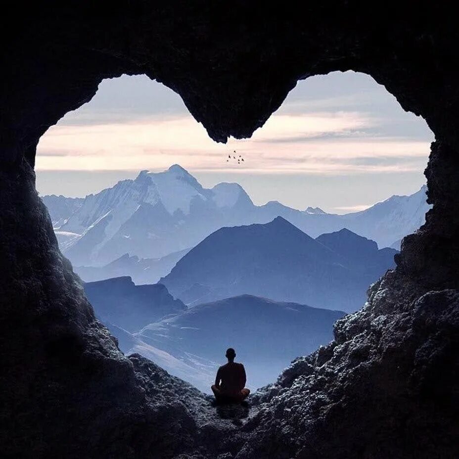 Скрытая любовь к человеку. Гора любви. Тишина в горах. Горы спокойствие. Сердце горы.