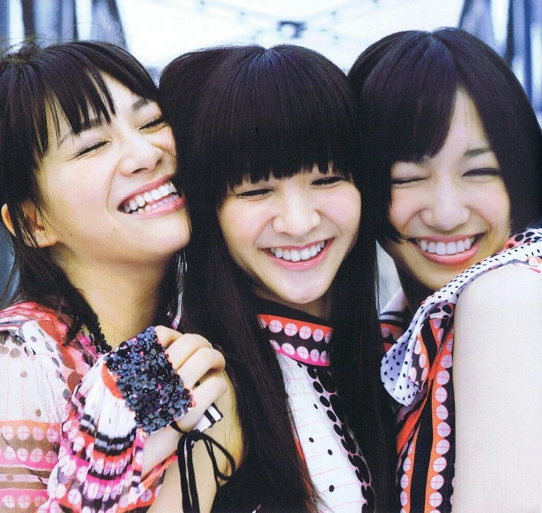 Perfume группа. Perfume Япония. Perfume Japanese Band. Японская группа Perfume 2022. Chan japan