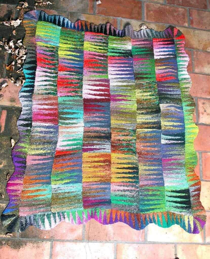 Пряжа Noro пэчворк интарсия. Noro Kureyon Sock Yarn 236. Noro Flower Bed 187. Шарф ковер