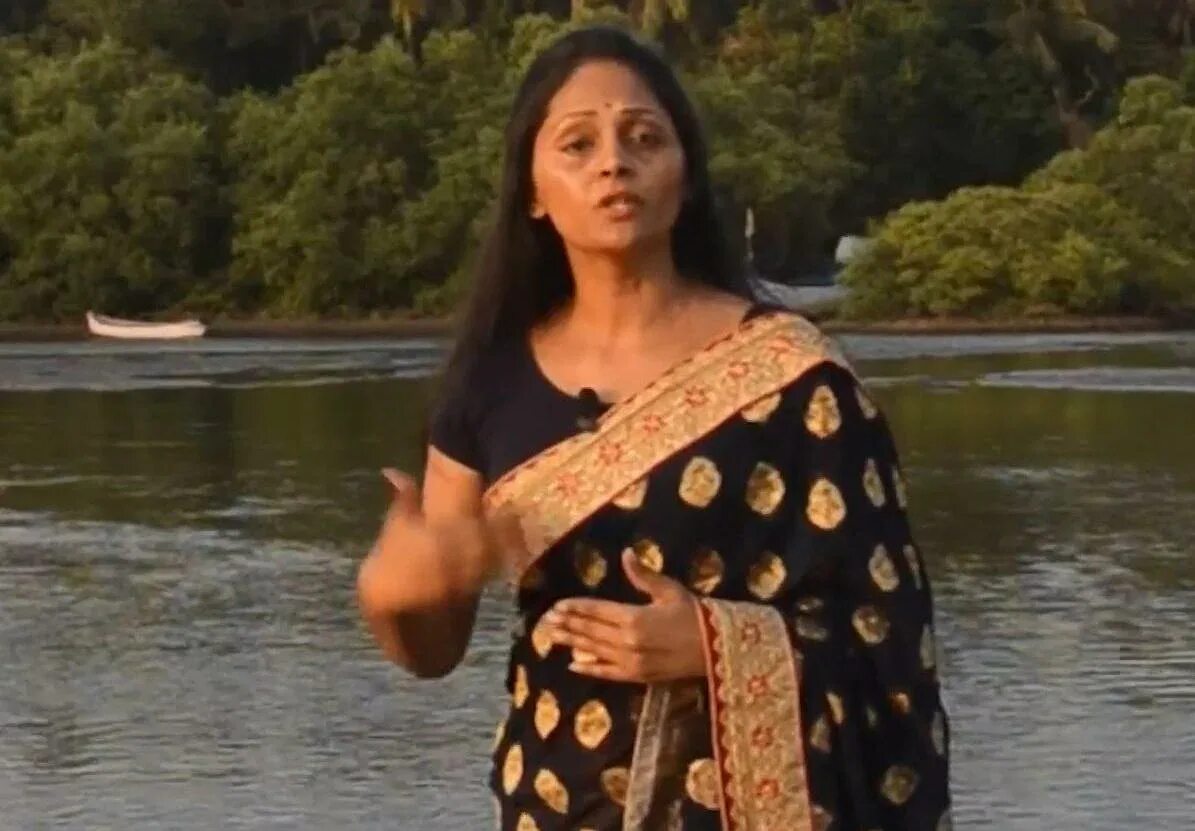 Астролог арчена. Провидица арчена. Астролог арчена. Арчена нагбушан. Индийская ясновидящая арчена.