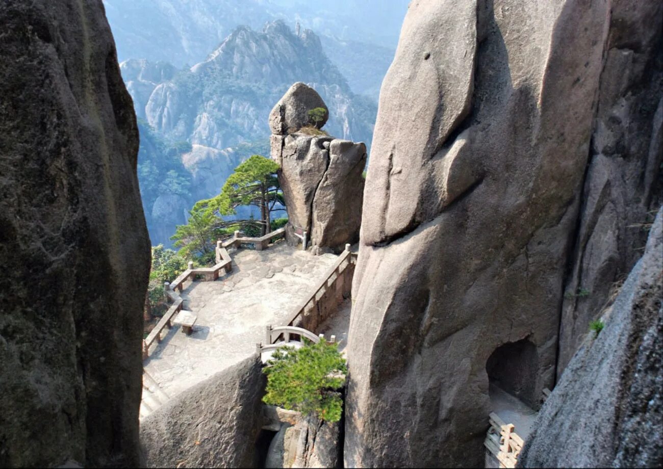 Китай. Мост бессмертных горы тайшань. Каменный мост на горе тайшань. Мост бессмертных тайшань. Гора бессмертных.