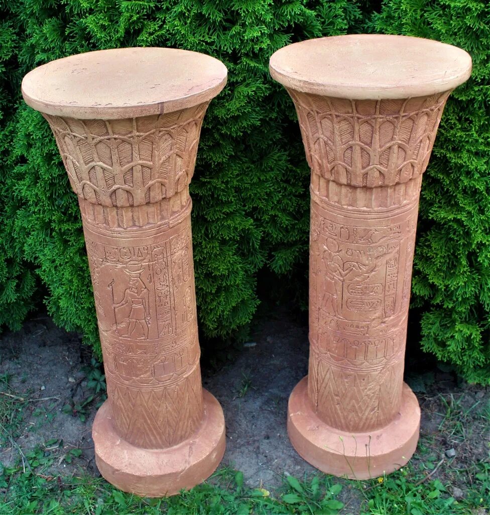Пьедестал колонны. Колонна постамент. Фигура колонна для сада. Египетские колонны.