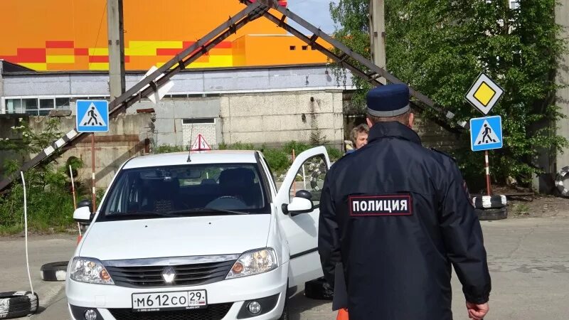 автошкола драйв архангельск. автошкола 01 регион майкоп. запишись в автошколу. обложка для автошколы. топ автошкол.