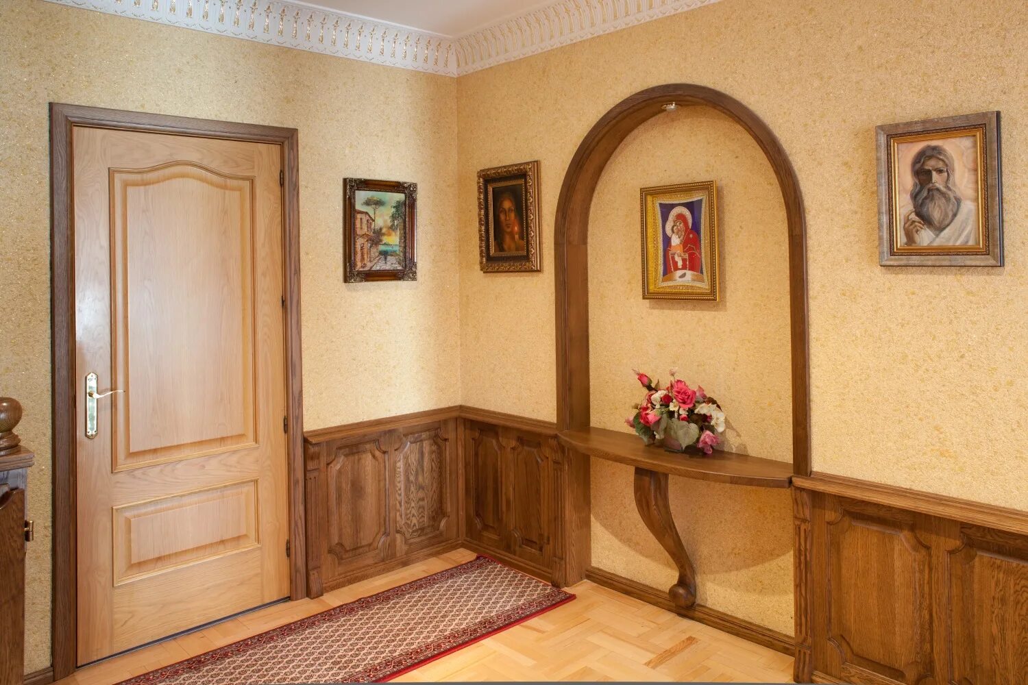 Жидкие обои в коридоре фото Molot-Club.ru