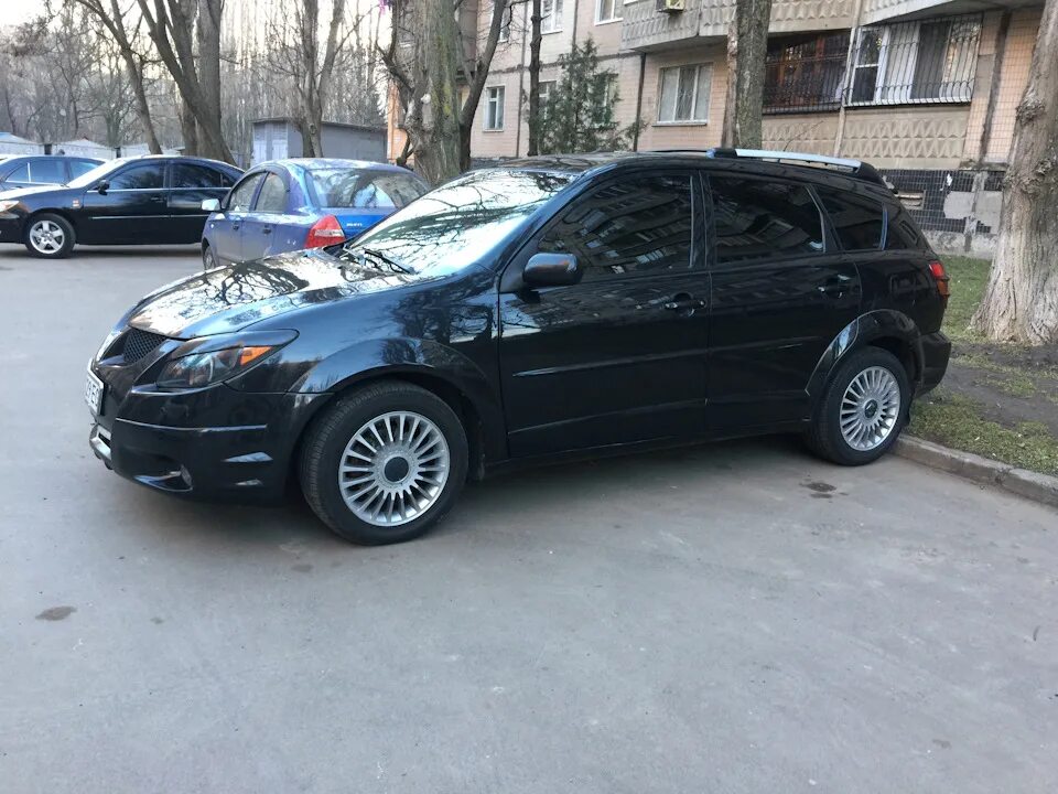 17 Диски на Понтиак Вайб. Pontiac Vibe 2003 на 18 литье. Pontiac Vibe диски. Pontiac Vibe на 18 дисках. Диски понтиак вайб