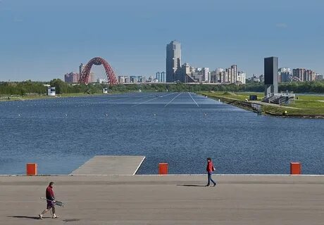 Набережная вода