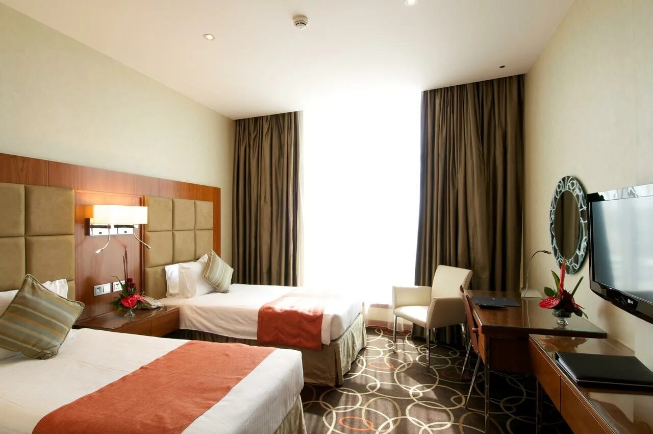 Carlton al Barsha Hotel 4. Carlton al Barsha 4 Дубай. Carlton al Barsha Hotel (ex. Ramada Chelsea al Barsha). Ibis al Barsha 3* (Аль-барша). Отзывы аль барша