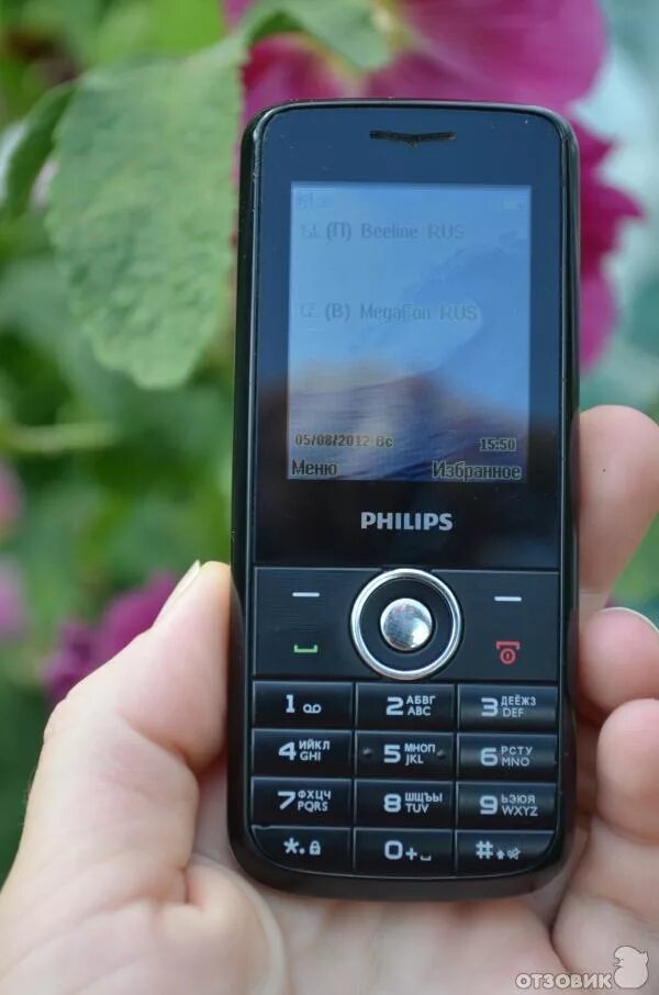 Мелодии филипс кнопочный. Philips Xenium e116. Philips Xenium e590. Филипс ксениум е580. Philips Xenium x100.