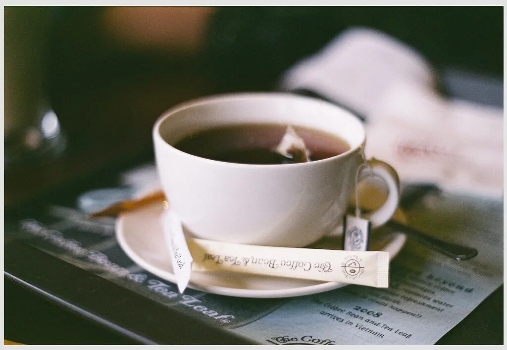 Утроев. Недопитая Кружка чая. Чай Эстетика. Чай тумблер. Чашка чая Эстетика.
