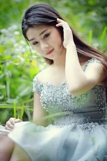 Gadis cantik