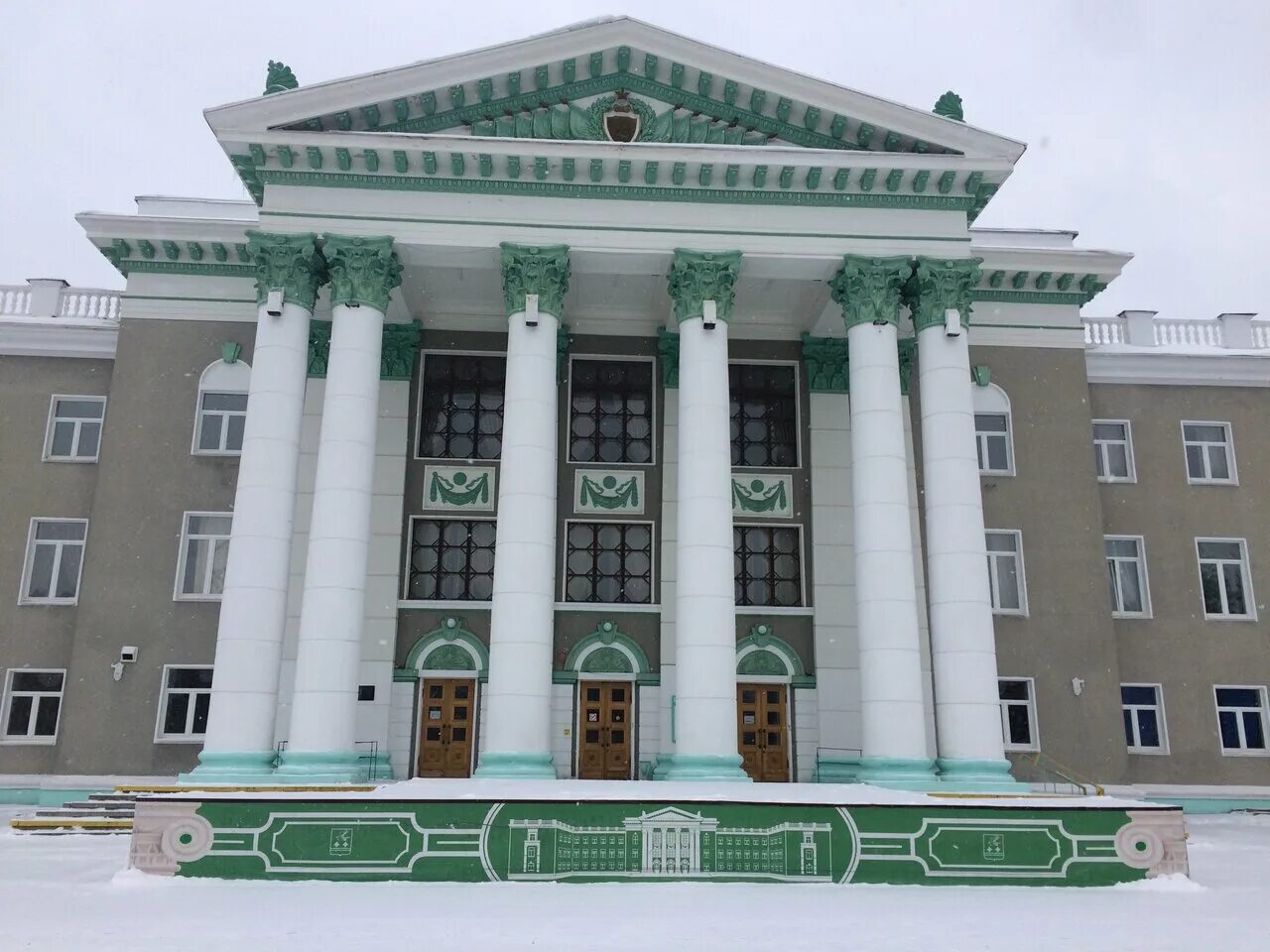 дом детского творчества ступино. дом творчества ступино. дом творчества ступино. ступино московская область школы. ступино дворец культуры зима.