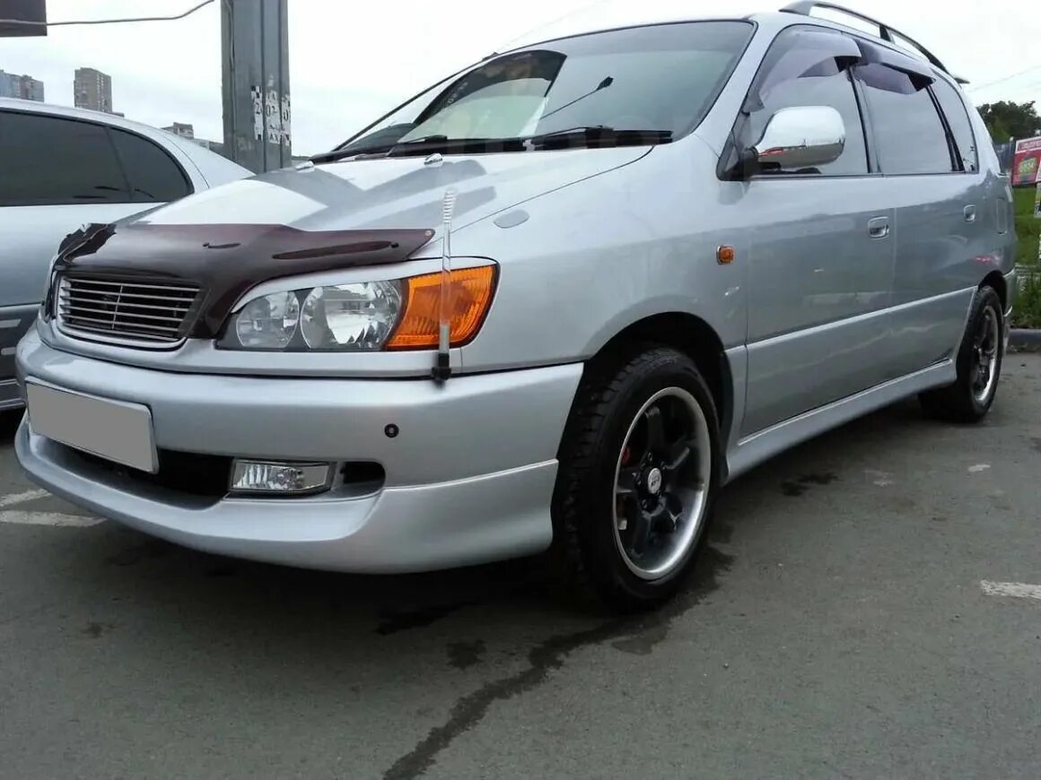 Тойота ипсум м10. Ипсум 10 хабаровск. Toyota ipsum 1998. Ипсум турбо. Wald обвес ipsum.