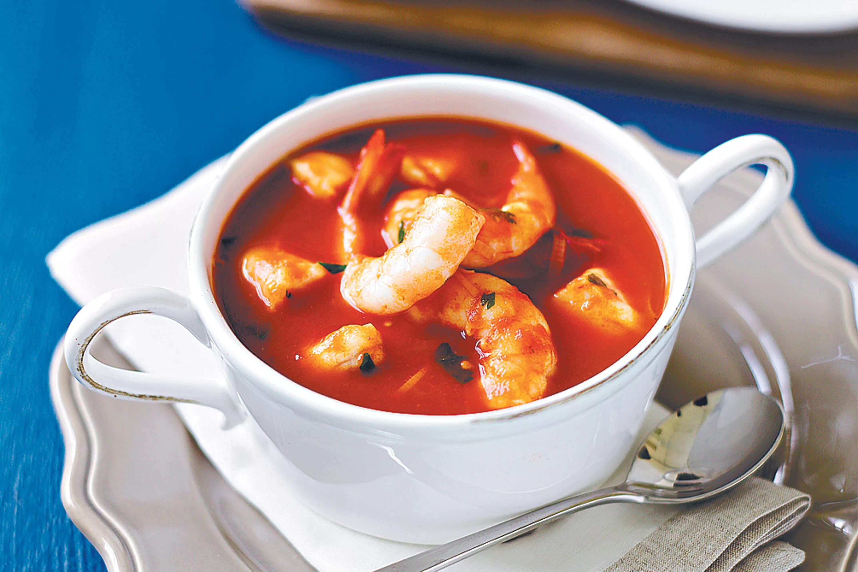 Солянка. Суп горячее напиток. Консистенция супа буйабес. Первые блюда. Суп с перцем.