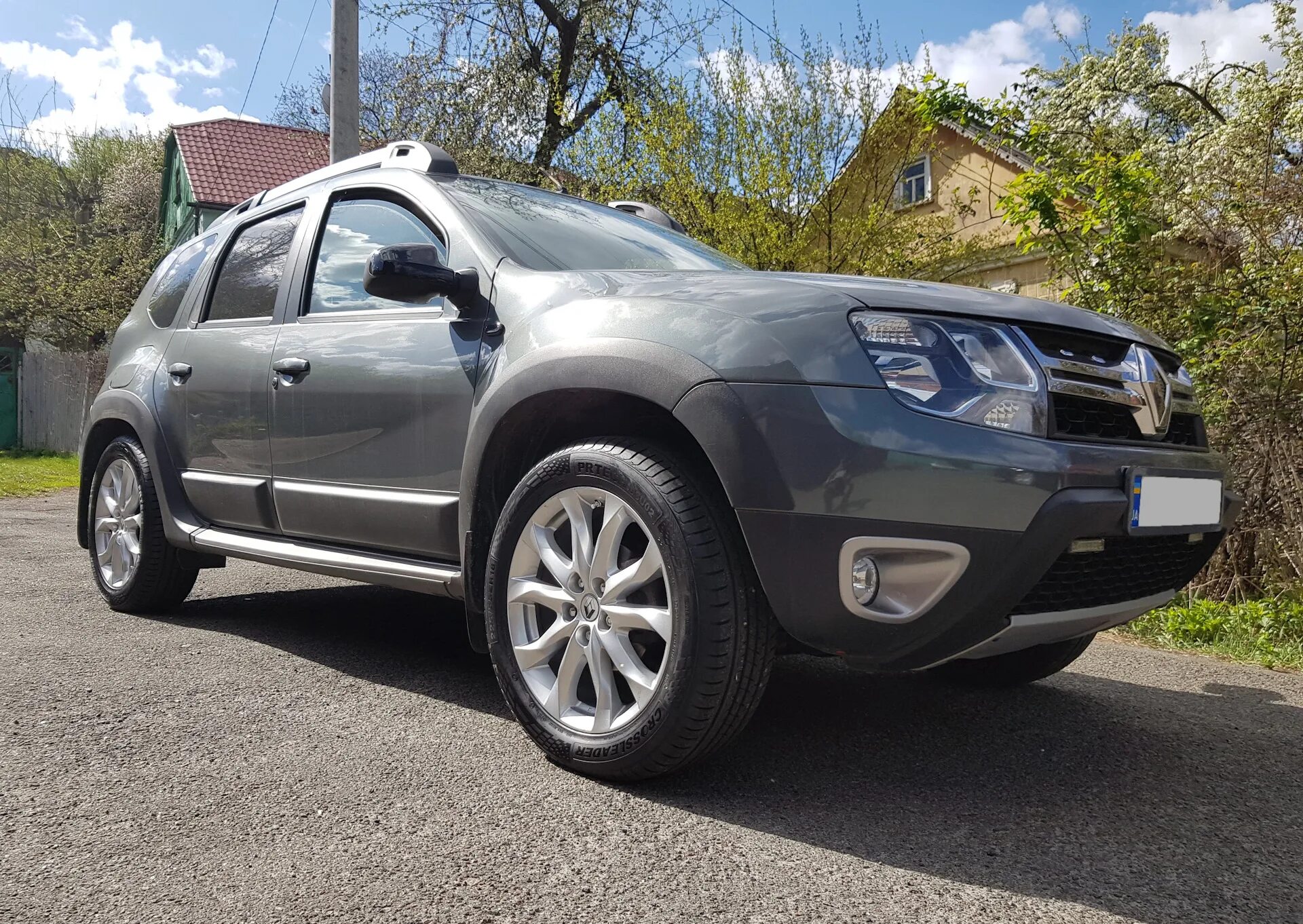 Куплю renault duster б у. Дастер 225/55 r18. Renault Duster r17. Renault Duster r18. Renault Duster диски r18.