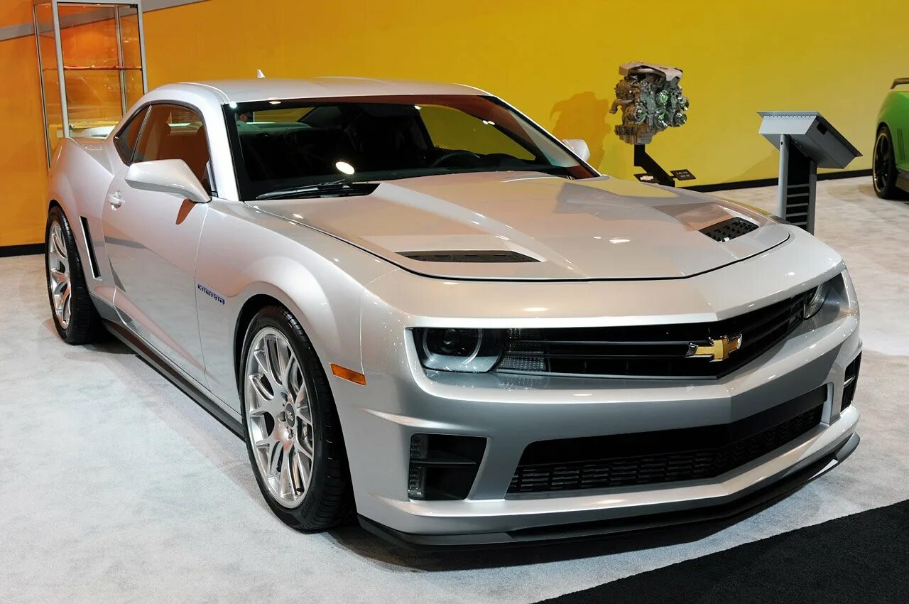 Авто в том купить. Шевроле Камаро 2022. .Chevrolet Camaro 2022 Chevrolet. Шевроле Камаро 2004. Шевроле Камаро 2022 желтый.