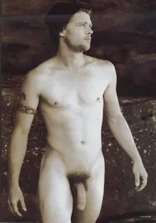Slideshow brad pitt nude in playgirl.