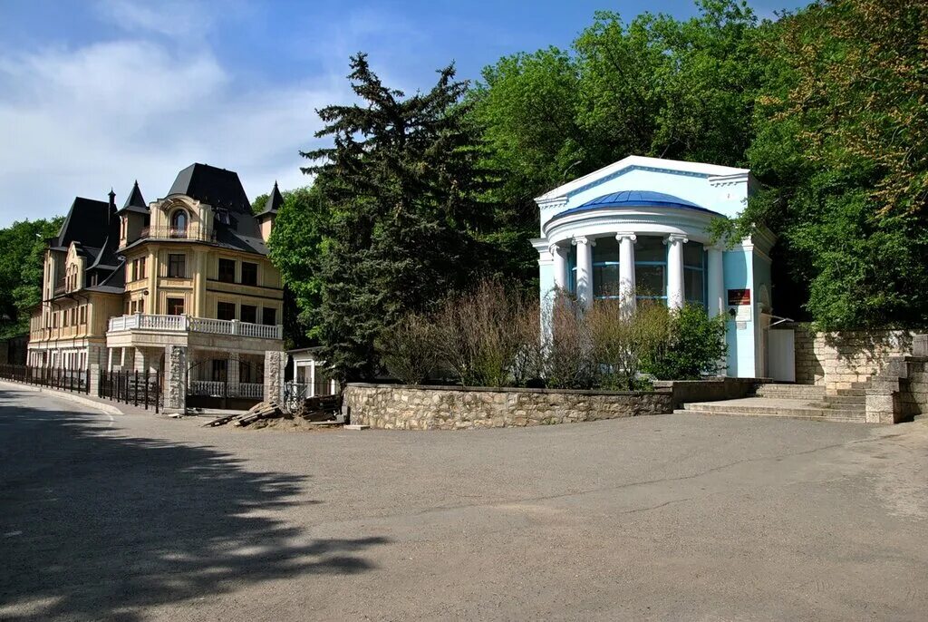 Лермонтовская железноводск. Лермонтовская железноводск. Славяновский бювет железноводск. Лермонтовская железноводск. Лермонтовский сквер железноводск.