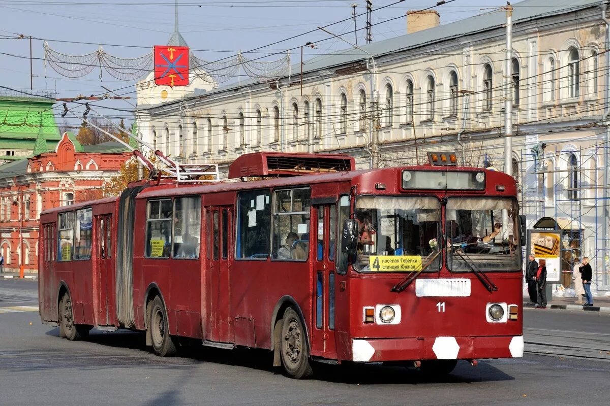 Городской транспорт тула. Троллейбус ЗИУ 620520. Троллейбус ЗИУ Тула. ЗИУ-620520. ЗИУ 682 Тула.