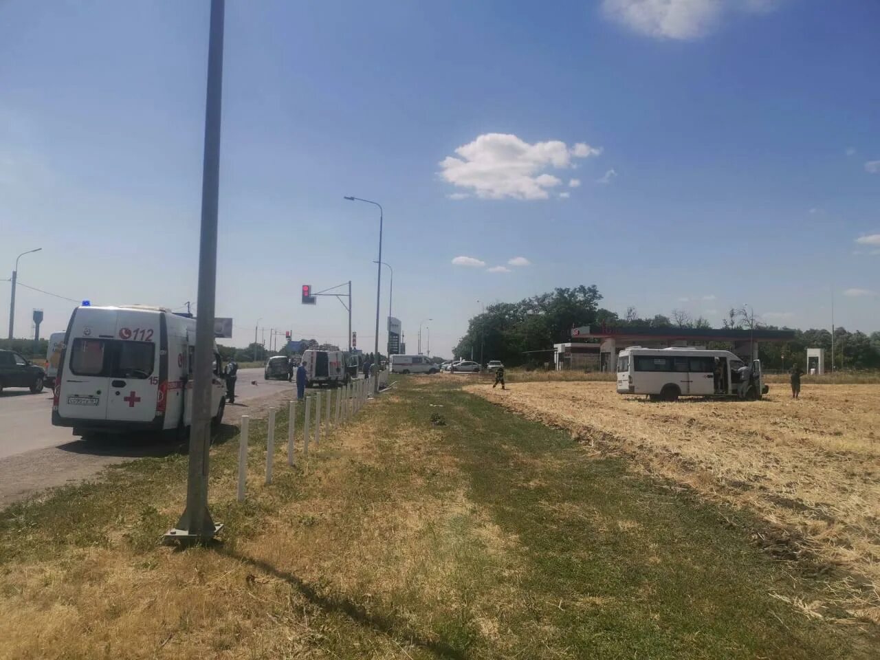 Авария на трассе м4 дон в ростовской области вчера. Дтп на трассе м4 дон в ростовской области с газелями. Дтп на трассе м4 дон вчера. Авария на трассе м4 дон в ростовской области сейчас. М4 дон шахты ростов на дону.