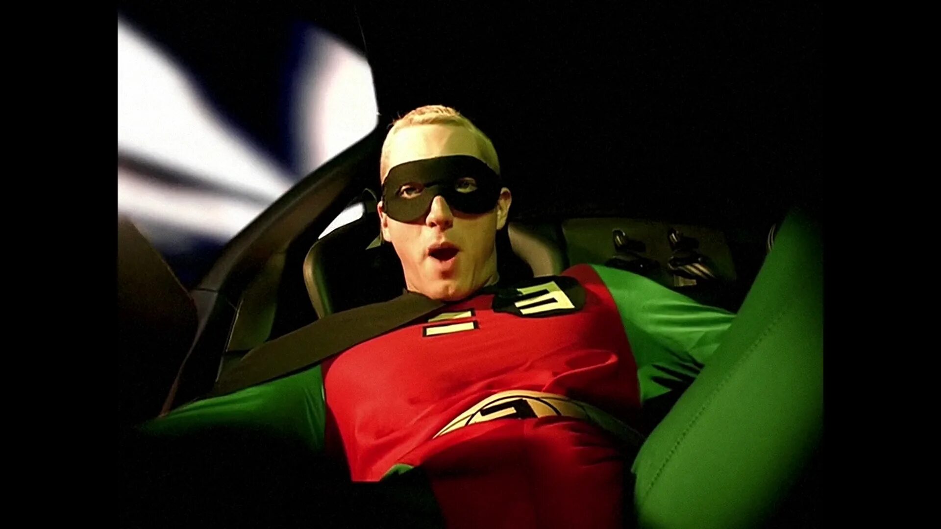 He says he without me. Эминем робин. eminem me. eminem without me. эминем робин клип.