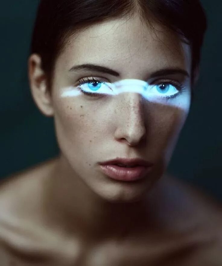 Концептуальный взгляд. Креативные фотопортреты. Контрастный портрет. Концептуальная фотосессия. Концептуальный взгляд.
