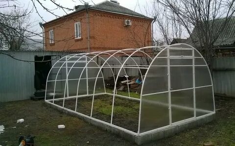 На какое основание установить теплицу