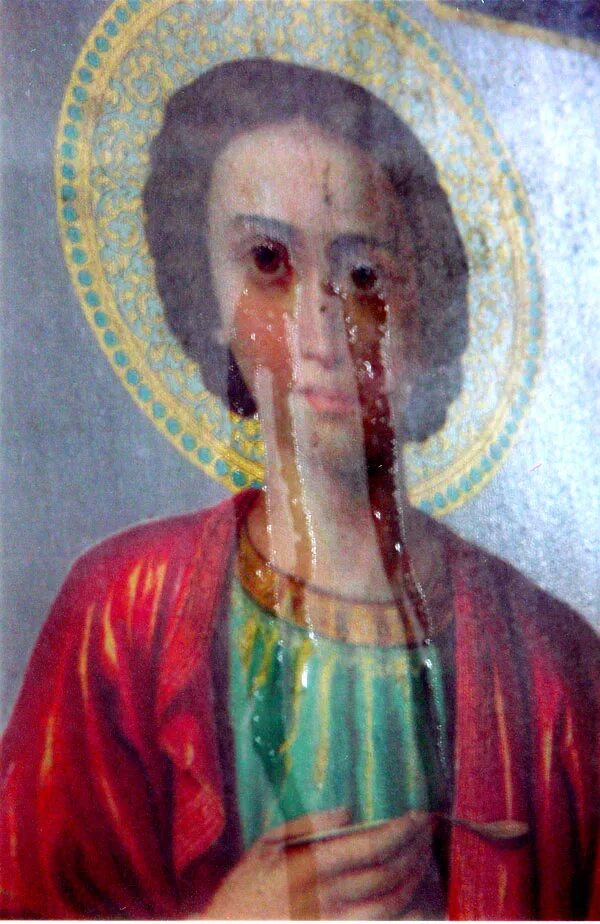 Икона путина. Мироточение икон петр 1. Мироточение иконы иисуса христа. Разоблачение икон. Разоблачение икон.