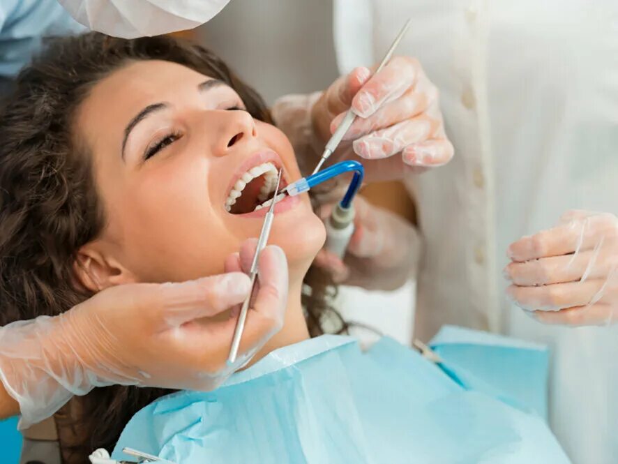 Зубной сегодня. Сложные зубы стоматология. Вырывают зуб в стоматологии.