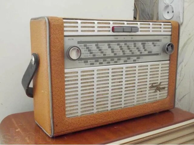 Blaupunkt verona radio. Blaupunkt radio. Радиоприемник aeg. Радиоприемник luxor radio type hr 9170. Радиоприемник в сфере безопасности.