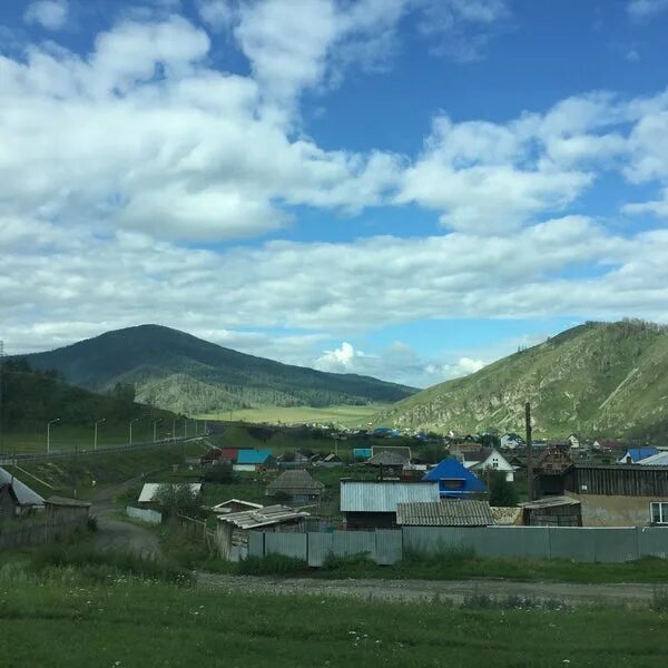 Подслушано в шебалино вконтакте. Село Шебалино Республика Алтай. Шебалино Республика Алтай горы. Шебалино Дьектиек. Горно Алтайск село Шебалино.