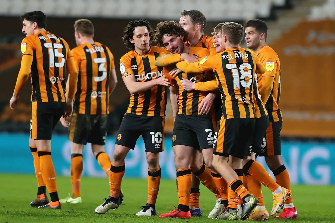 Hull city. Халл Сити. Чемпионшип Англии – Халл Сити. Халл Сити форма. Hull City Center Англия.