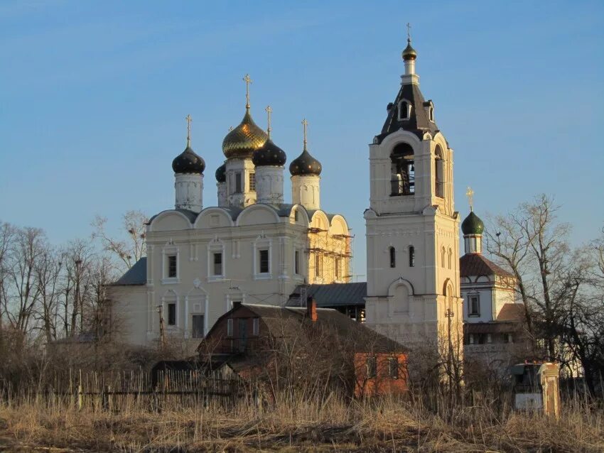 Фаустово московская. Краснохолмская ново-соловецкая марчуговская пустынь. марчуговская пустынь фаустово. соловецкая марчуговская пустынь воскресенск. фаустово храм.